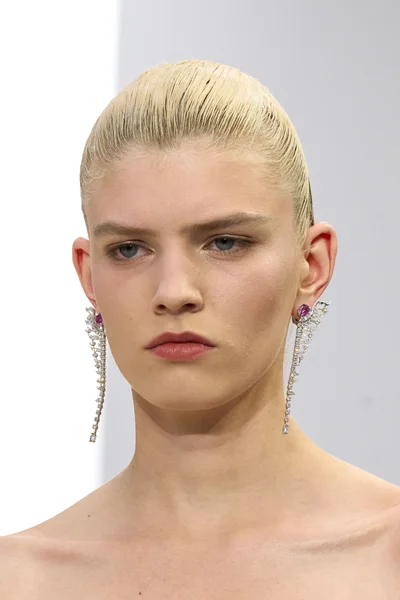 Look 46